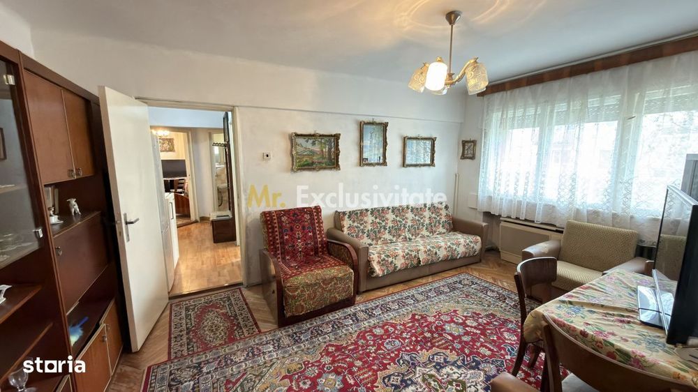 Apartament 3 camere MV1 Str. Gladiolei 6 Etaj III - Carei — fotografia 1