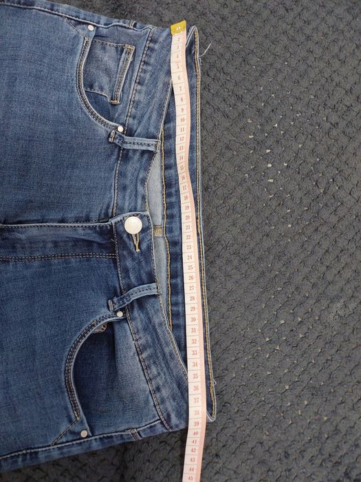 Blugi dama mărimi M-L