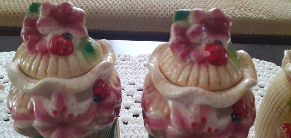 Буркани за подправки