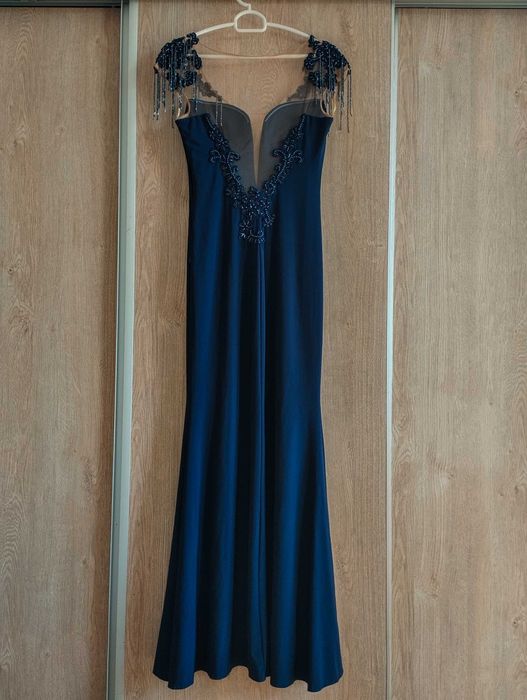 Бална рокля  по тялото