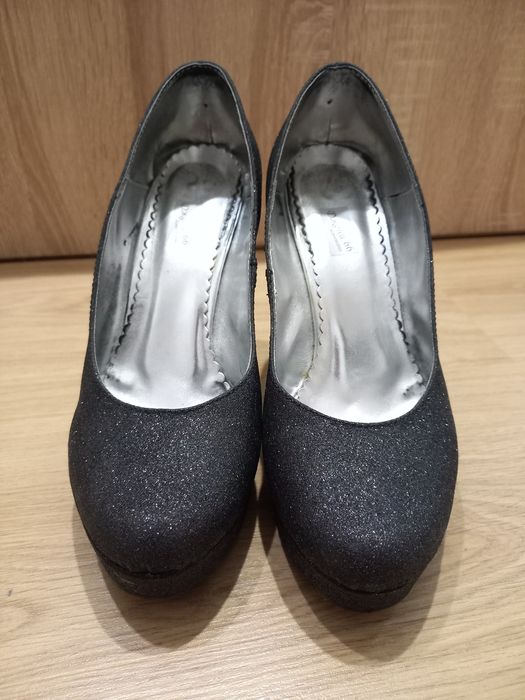 Обувки на висок ток 39