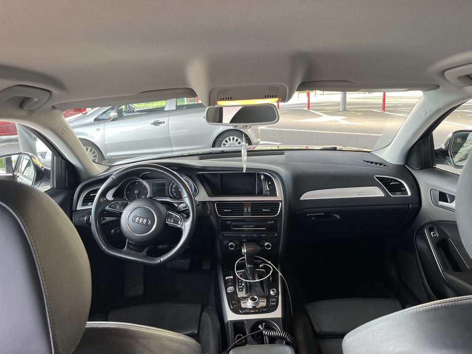 Audi A4 Aulroad b8