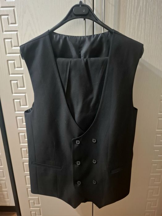 Костюм тройка черный