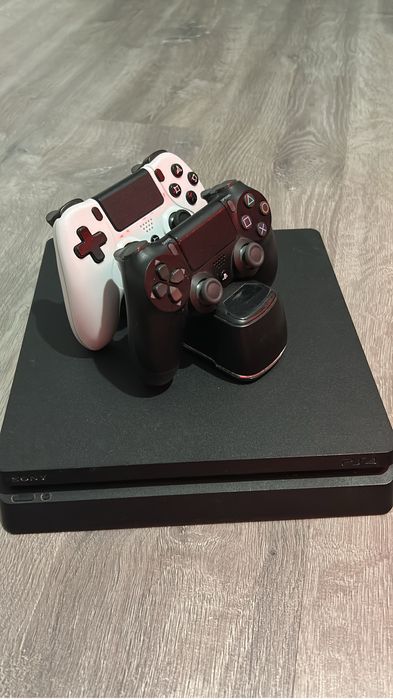Ps 4 plus accesorii