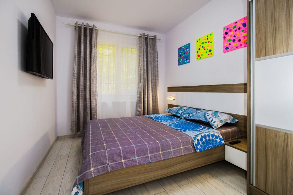 Vând Apartament 3 camere complet renovat zona  Cireșica , Constanța  Ideal locuință sau investiție