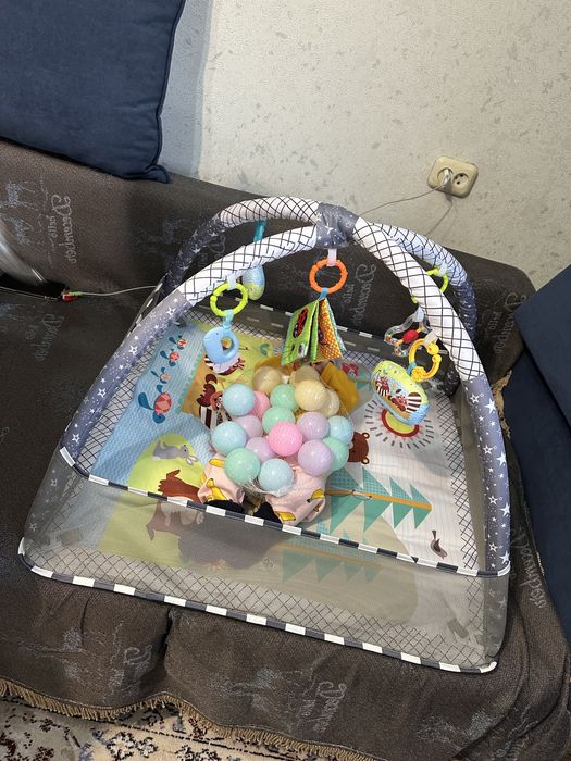 Продаю детский развивающий коврик