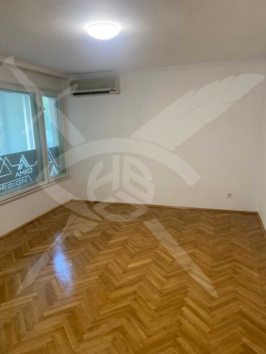 Продава се Многостаен апартамент в Бургас, Център - 110 кв.м за 1728 €/кв.м - Снимка #13