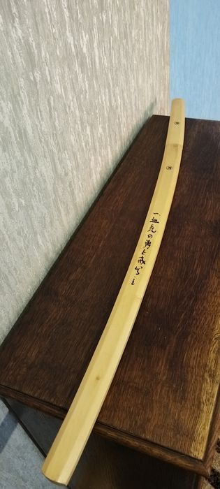 Продам катаны сувенирные.