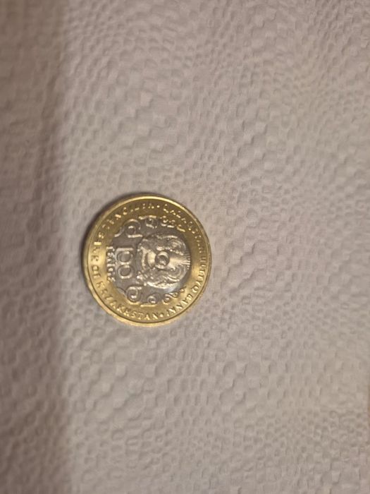 Продам новые 100 тг