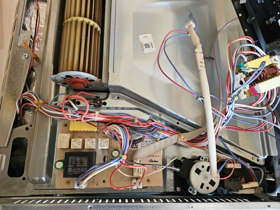 Печка Gorenje BOP637E11X