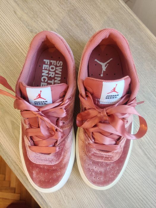 Jordan Series se low"PINK VELVET".nr38.5