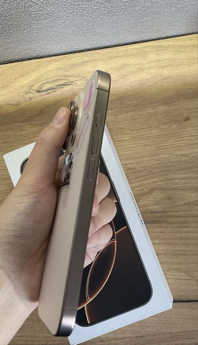 Iphone 16 pro,256, gold