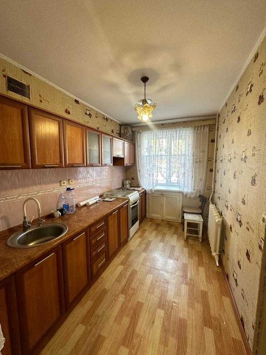 Продам 2 комнатную квартиру В 19 мкр