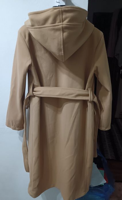 Пальто и плащь новые