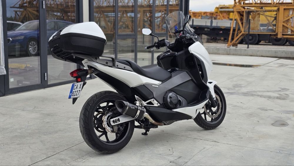 Honda Integra 750