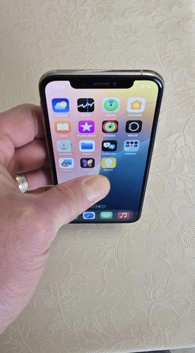 Vând iphone Xs ca nou 350 Lei