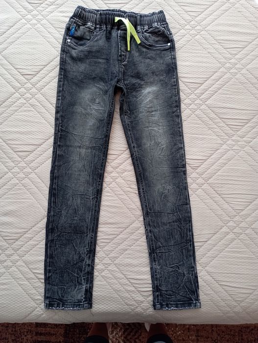 Детски дънки за момче