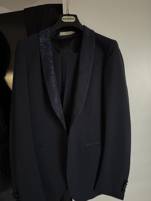 Костюм за Бал  на марка MONNI