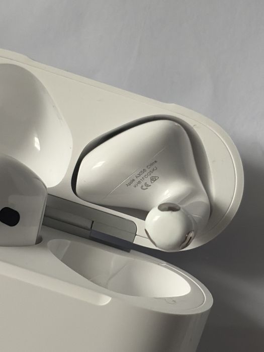 Airpods 4 in stare excelenta