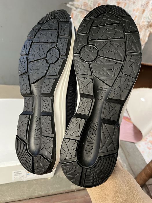Vand pantofi protectie Uvex marimea 43