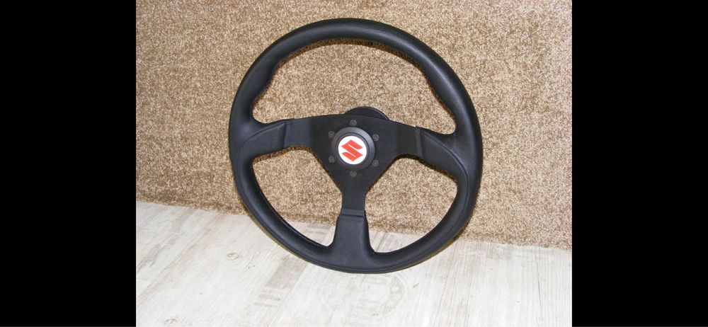 Оригинален спортен волан за Сузуки Витара