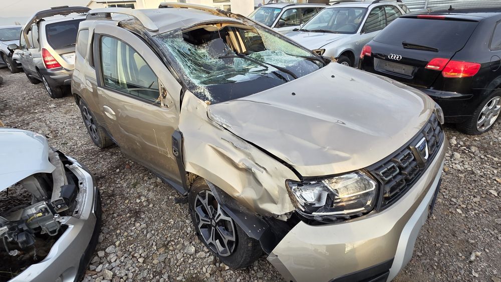 Dacia Duster 1.6i 115hp 2018 На части