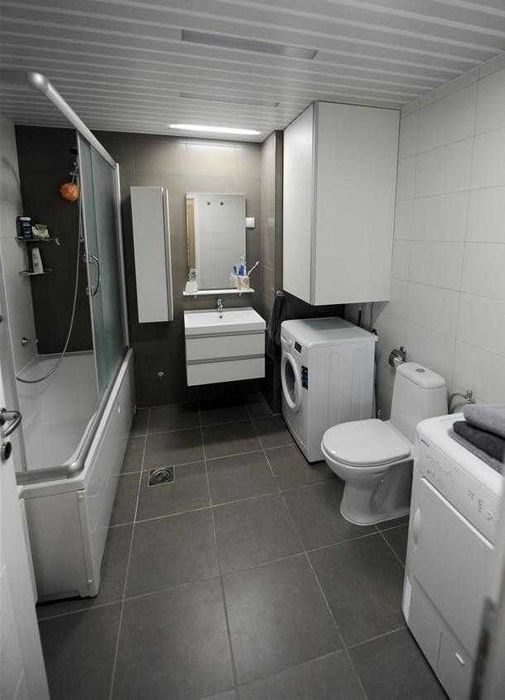 Дава се под наем Двустаен апартамент в Бургас, Братя Миладинови - 56 кв.м за 229.5 € - Снимка #2