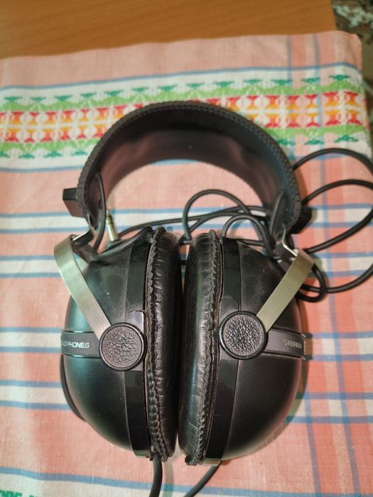 Ретро слушалки Pioneer se-205