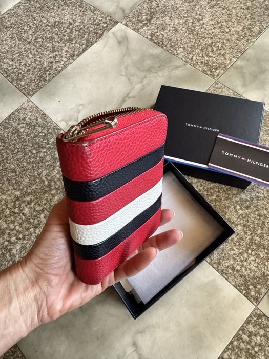 Tommy Hilfiger оригинален портфейл, червен, като НОВ