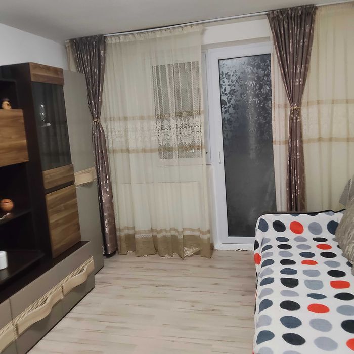 Închiriez apartament sector 2 Pantelimon lângă Liceul Lucian Blaga — fotografia 2