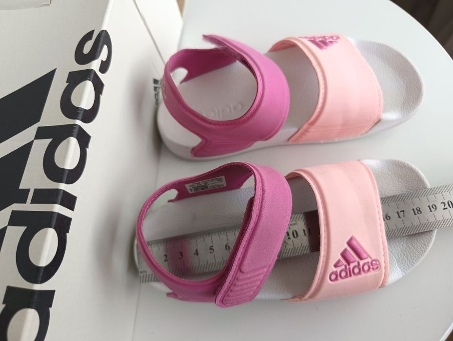 Сандали Adidas 30номер