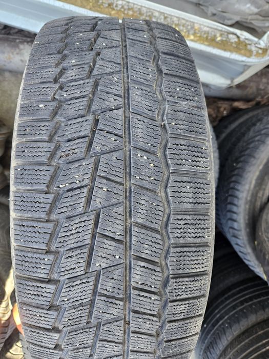 215/55R17 Maxxis зимни