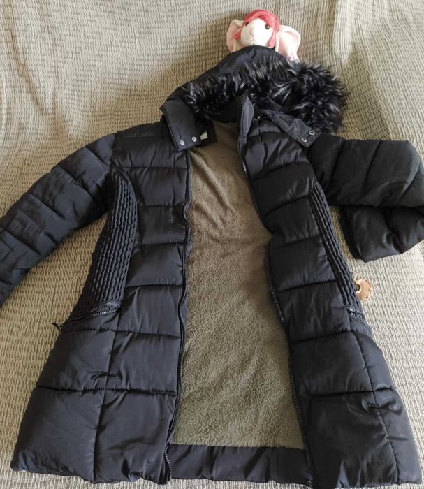 Вталено черно зимно яке