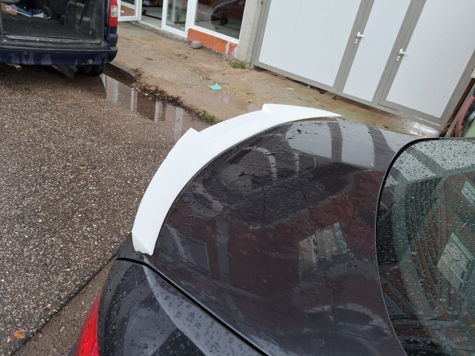 Лип спойлер за багажника за бмв F10