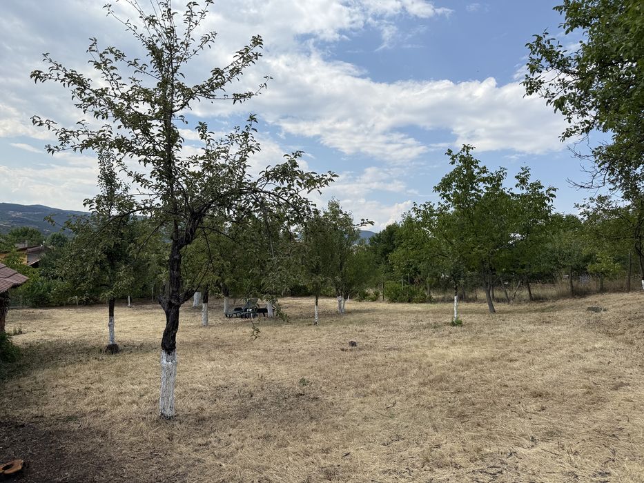 Продавам къща, с. Усойка