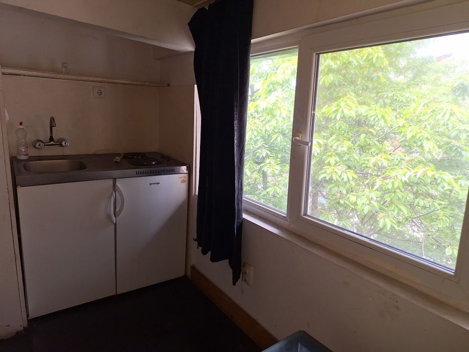 Дава се под наем Едностаен апартамент в София, Център - 25 кв.м за 255 € - Снимка #3