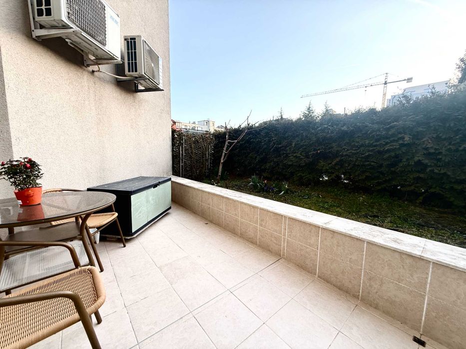 Напълно обзаведен 2стаен апартамент в квартал Бриз до Паркмарт