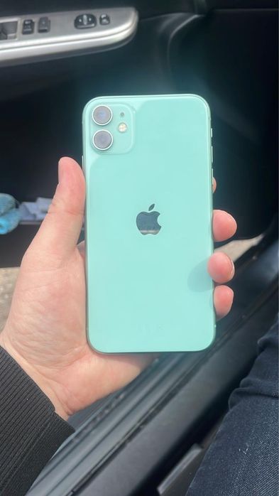 Продам айфон 11 128