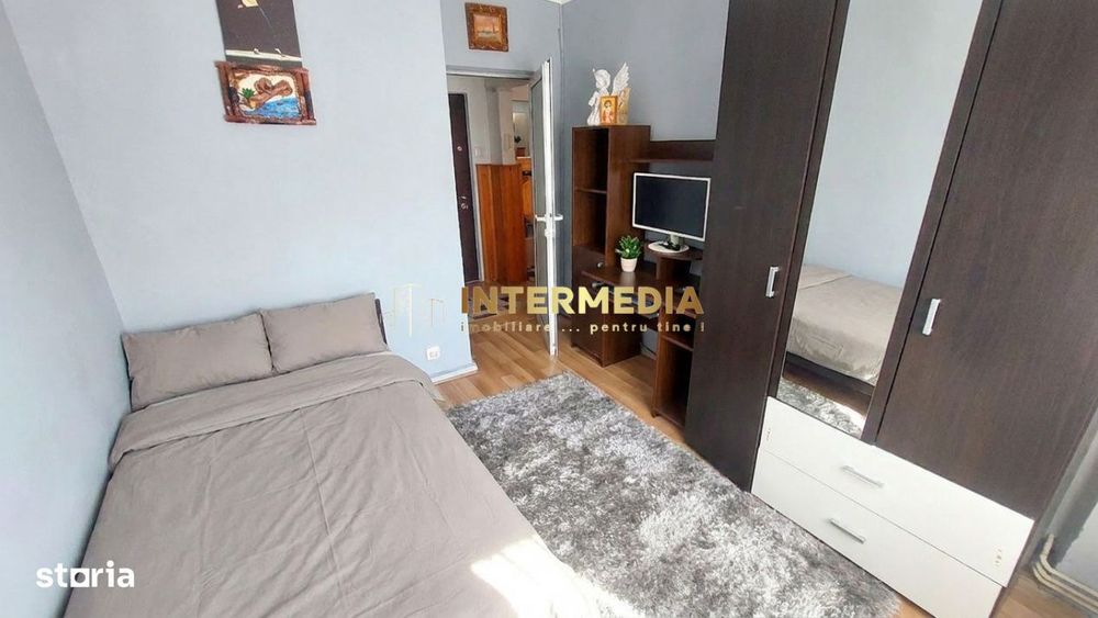 Apartament 4 camere decomandat Cetate 2 bai 90 mp cu balcon pivnita si — fotografia 2