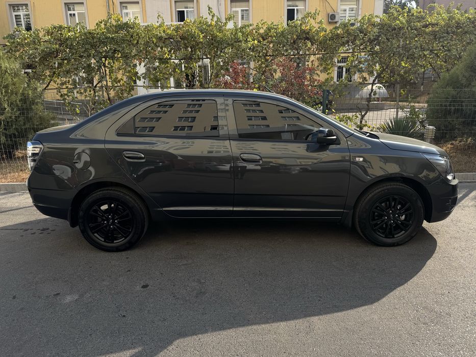 Продам  Cobalt Midnight 2025 год пробег 7200