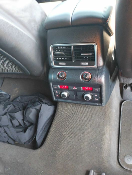 Audi Q7 3.0 TDI S LINE 233 к.с. , BUG MOTOR, 15 броя на части