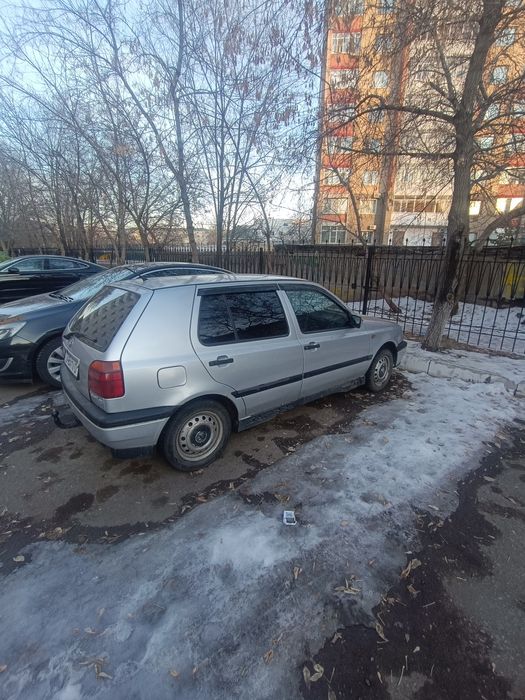 Продам гольф 3  1994г