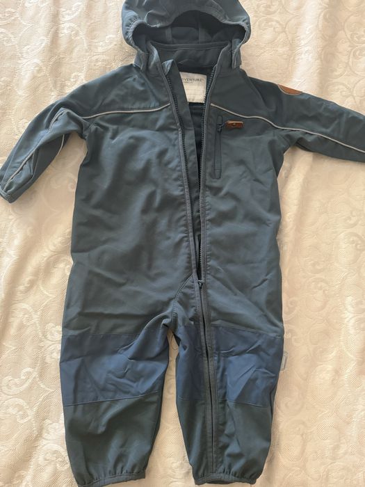 Продам детские куртки