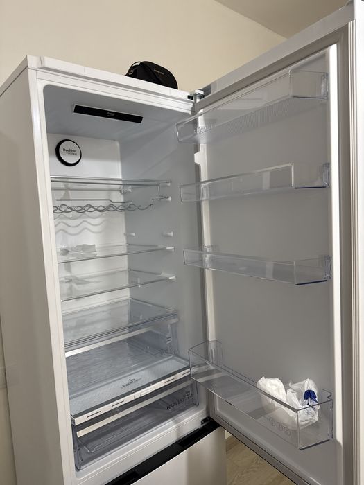 Холодельник beko