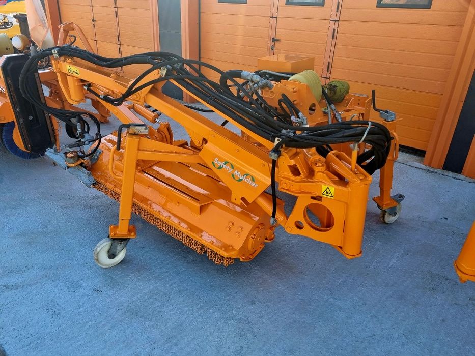 Perie mecanica sau hidraulica ptr unimog maturatoare