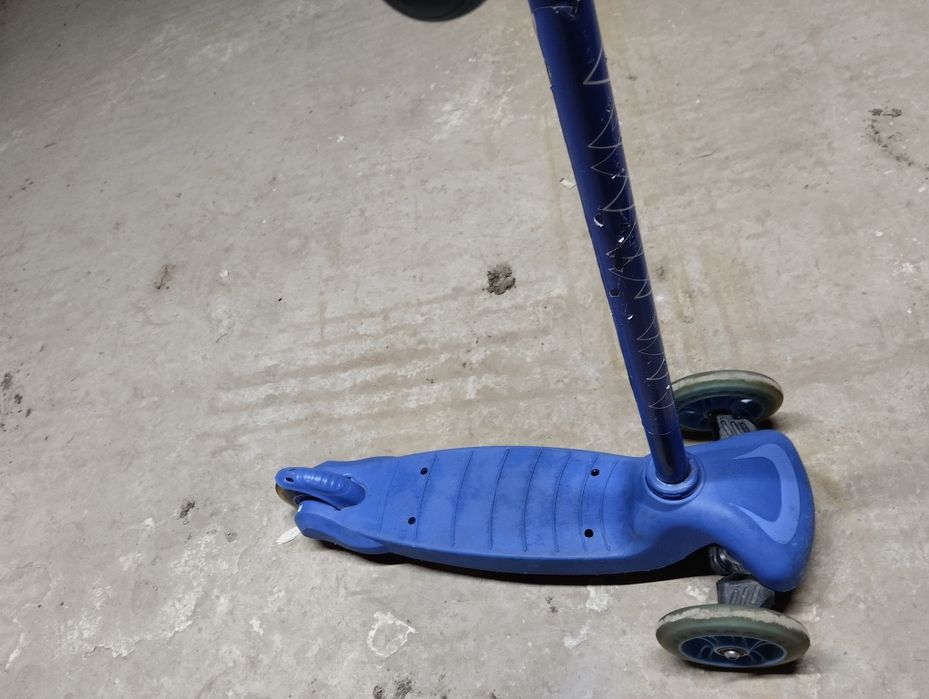 Детска.  Тротинетка