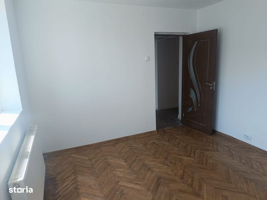 Apartament 3 cam dec Craiovita,zona Orizont 9/10 CT,apa separata lift
