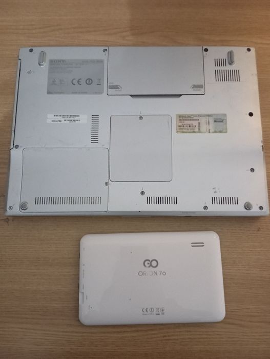 Laptop și tableta complet nefuncționale