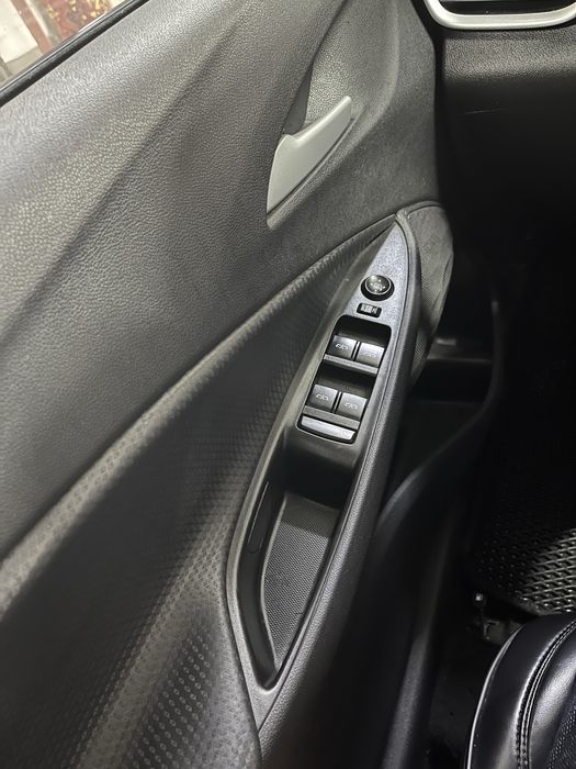 Chevrolet Onix Turbo 2023 автомат