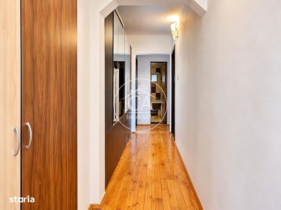 Apartament cu 3 camere de inchiriat in zona Rogerius, Oradea